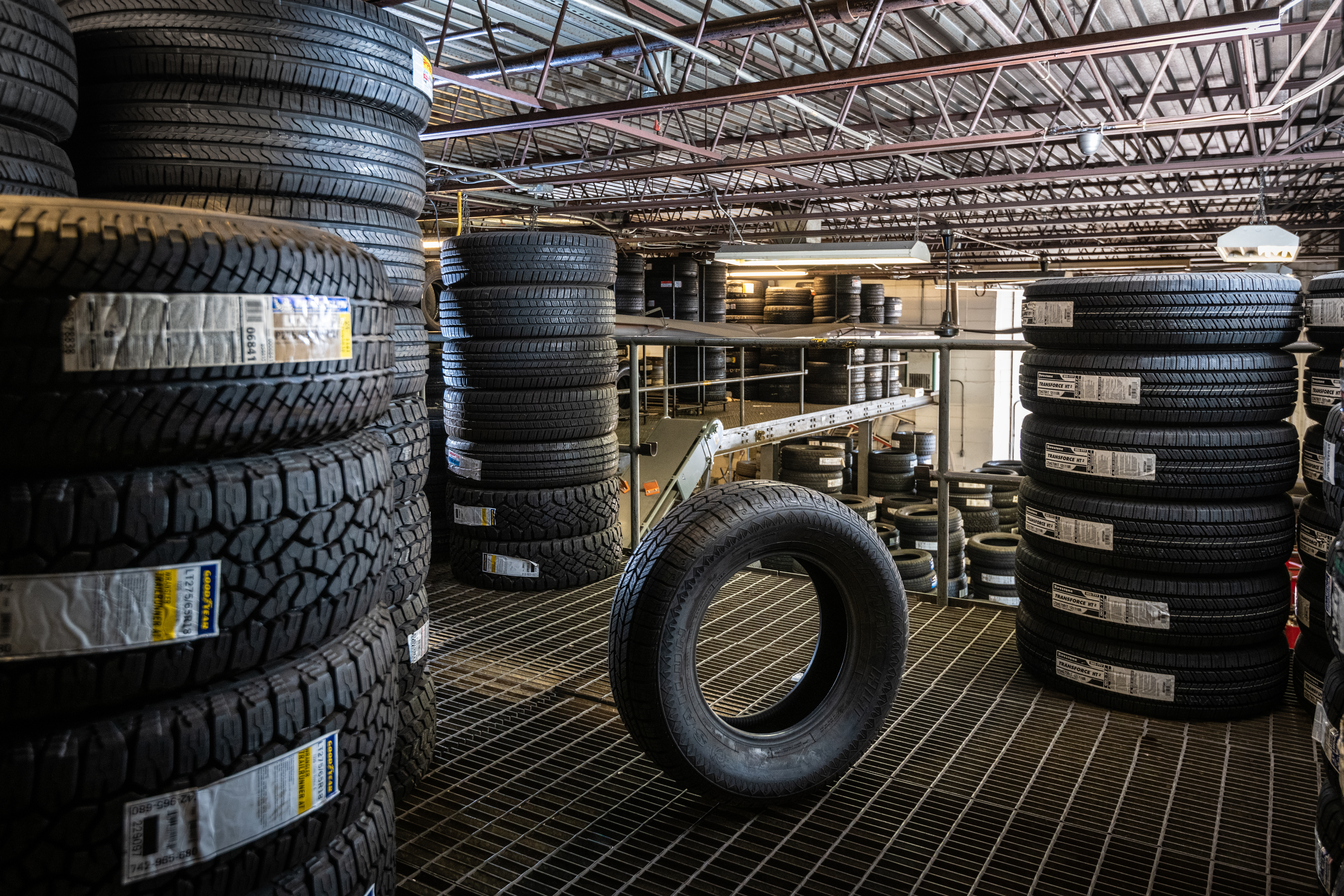 AmericanTire-6463 new car tire inventory